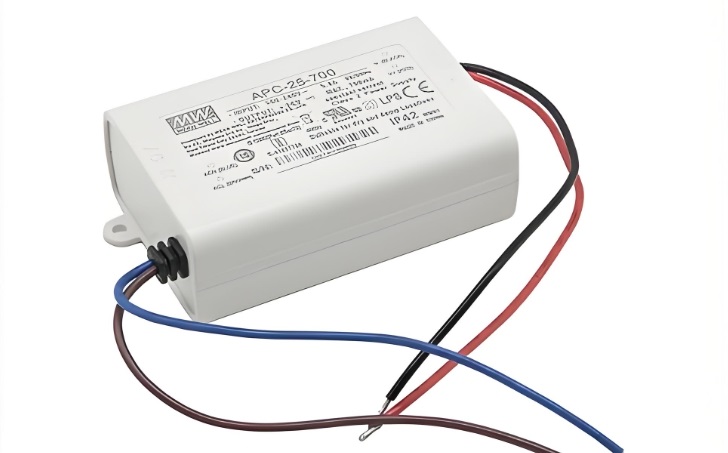 重塑插件機(jī)標(biāo)準(zhǔn)明緯高速異形插件機(jī)震撼發(fā)布