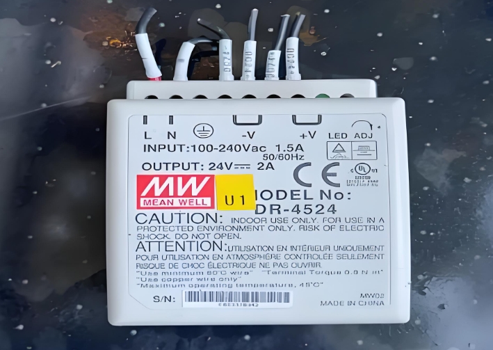 明緯高速異形插件機(jī)智能制造的優(yōu)選伙伴