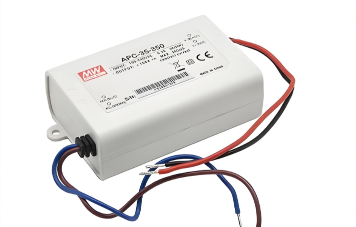 選擇明緯PLP系列照明電源讓照明效果事半功倍